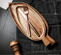 Plateau de service en bois (1 pièce) – Élégant et polyvalent