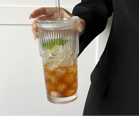 Tasse à smoothie en verre rayé 600 ml – Élégance et praticité