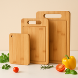 Planche a découper en bois.