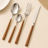 Ensemble de couverts en inox, et bois,12 pièces.